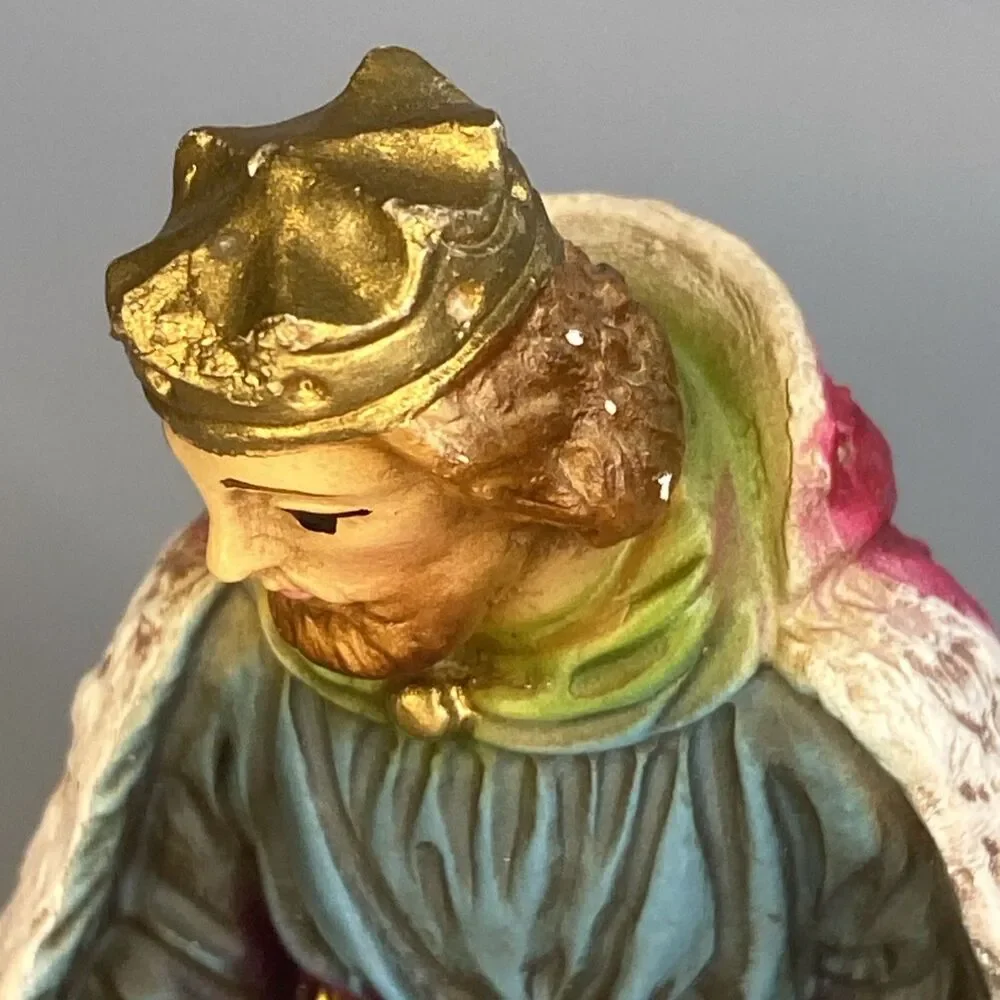 Columbia Statuary Kneeling WiseMan King Chalkware Nativity Figure 4